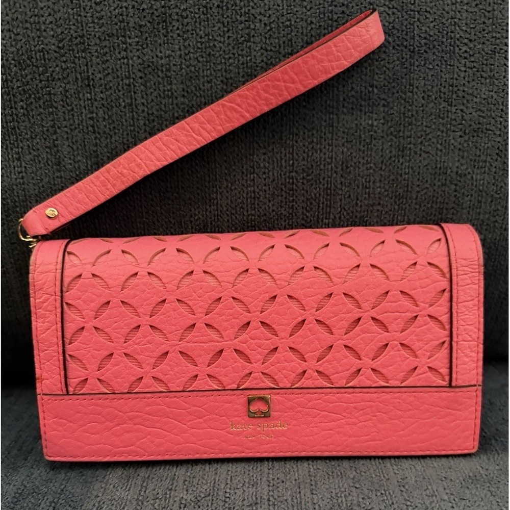 Kate Spade New York Perri Lane Clutch Wristlet Wallet Pink Perforated Leather